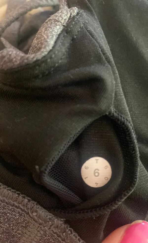 Lululemon Heather Gray Sports Bra Size 6 - Image 6