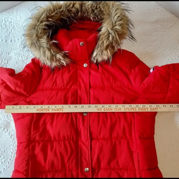 Tommy Hilfiger cute parka/puffer coat - Image 4