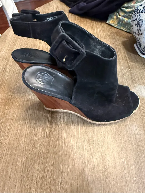 Tory Burch Black Suede Peep-Toe Ankle Wood Strap Wedges Sz 9 - Image 3