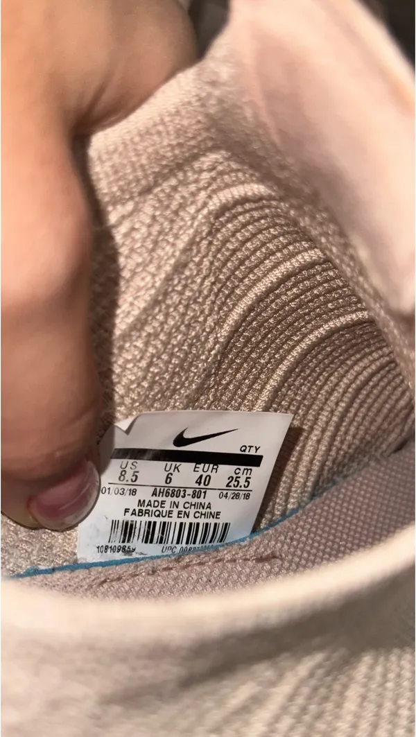 Nike Women’s Air Max 270 Flyknit - Image 10