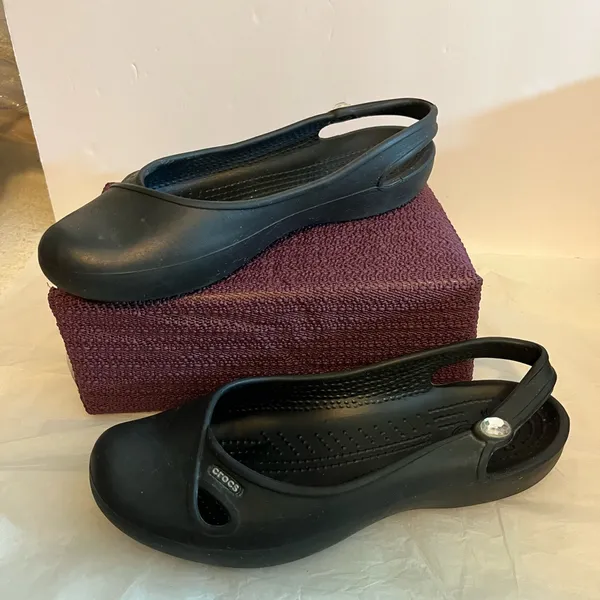Crocs Womens Slip On Slingback‎ Ballet Flat W/Gem Round Toe Beach Black Sz 7w - Image 2