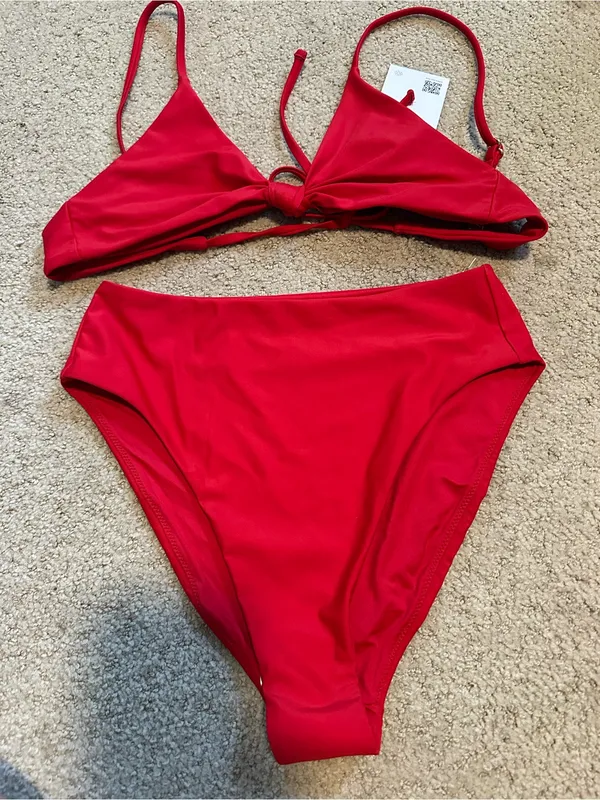 NWT Quince knotted high leg bikini set cherry red - Image 2