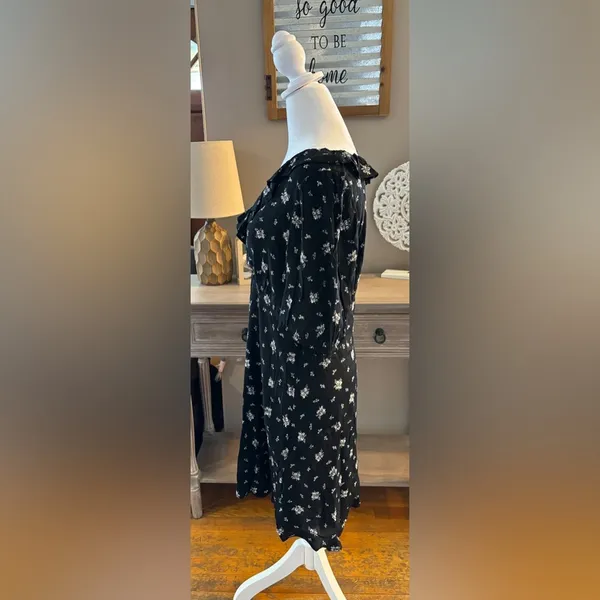 NWT Gap Floral Ruffle Dress - Image 3