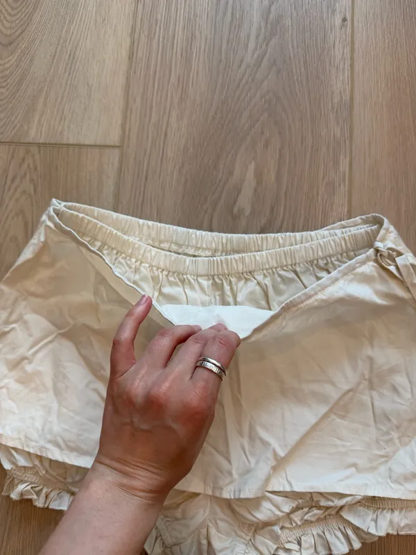 Lulus LIKE NEW Cream Tie-Waist Mini Skirt Skort - Image 5