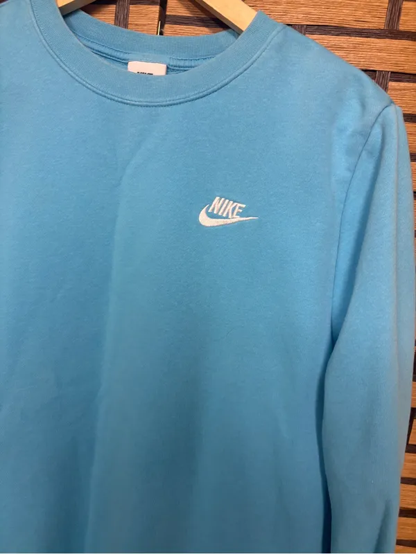 Nike blue sweatshirt size large - Image 3