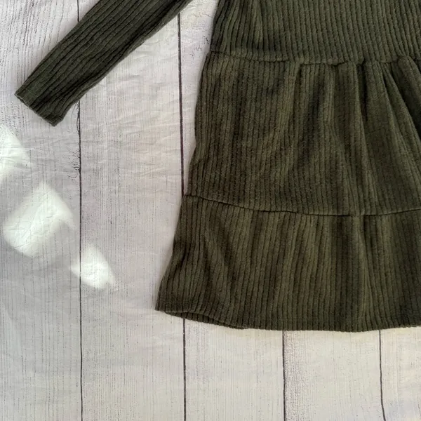 CENY Nordstrom Rack NWT size XS dark green tiered long sleeve A line dress - Image 14