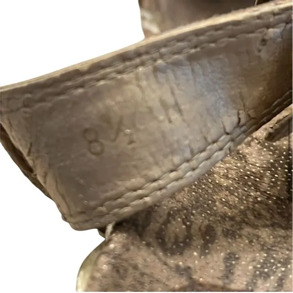 Stuart Weitzman Women's Slide Sandals Brown Size‎ 8.5 Elegant Design - Image 9