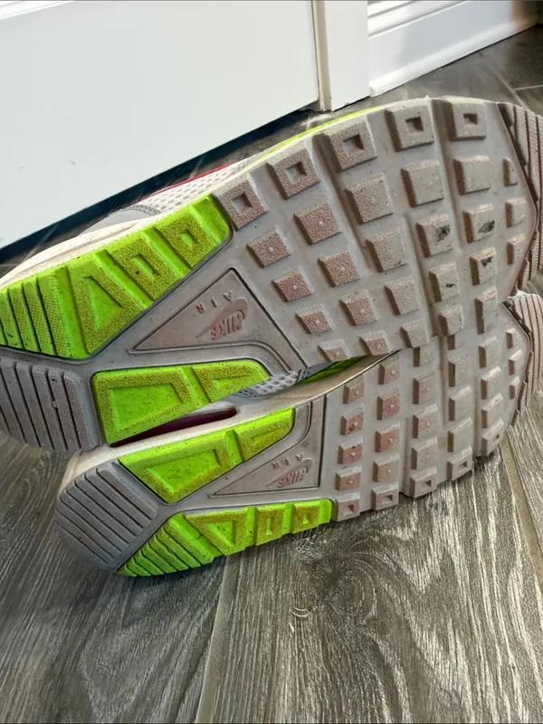 Nike Womens 8.5 Air Max Correlate Sneakers Shoes Pink and Neon Green mesh - Image 5