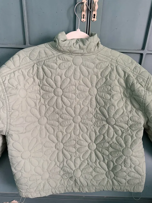 Sage green cropped jacket - Image 3