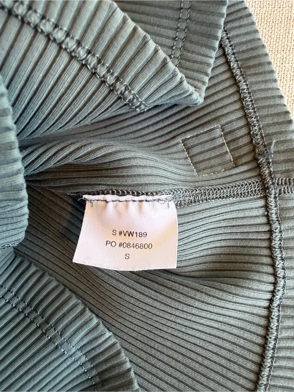 Vuori Rib Crop Tank Top In Stone Blue Star Embroidery Size Small - Image 8