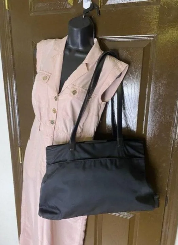 Coach Xl Black Nylon Shoulder Bag - Image 8