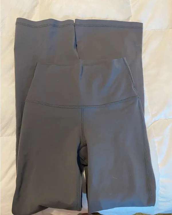 Aritzia TNA Grey Flare Leggings - Image 2