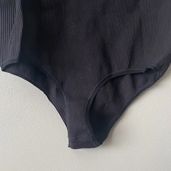 NWT SPANX Charcoal Ribbed Tank Top - Image 4