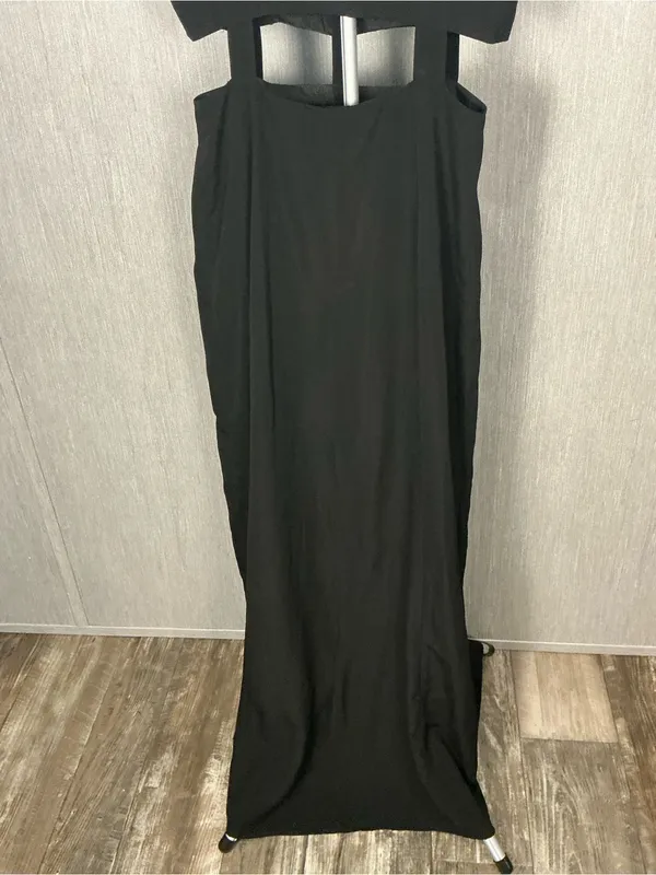 Black Cutout Maxi Dress with Spaghetti Straps Size 6 - Image 8