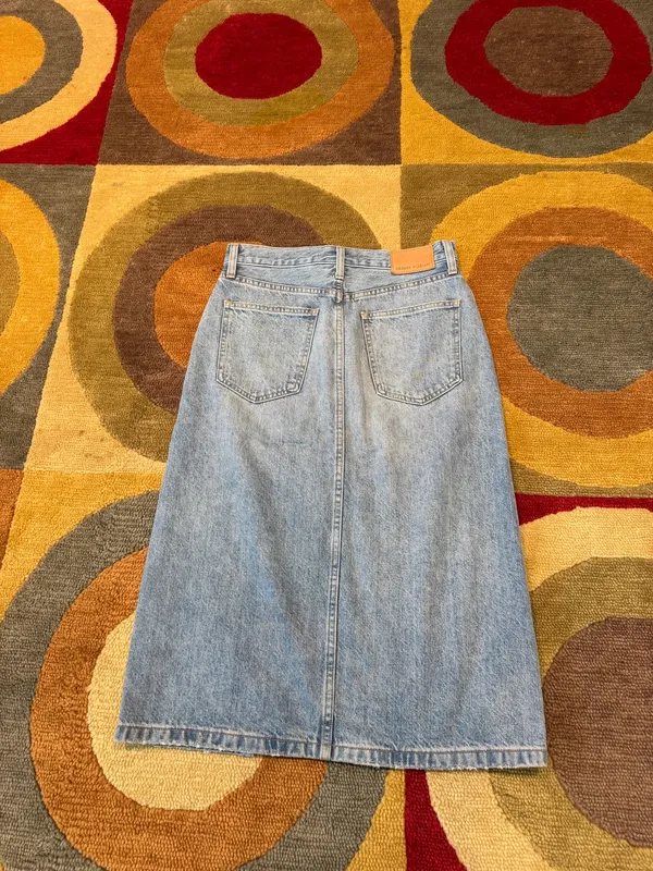 Aritzia Denim Forum The 90’s Halle Skirt High Rise Denim Midi Skirt 27 Waist - Image 3