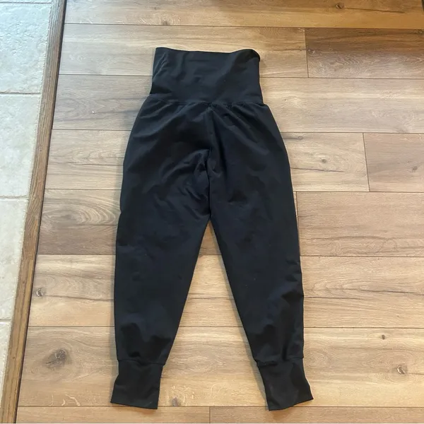 OFFLINE By Aerie The Hugger Jogger in True Black - Image 3