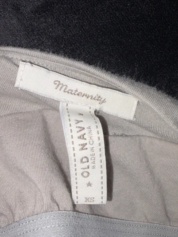 Old navy maternity gray dress - Image 4