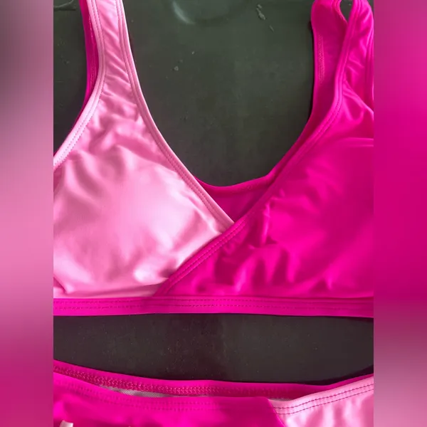 Nwot 2 Pieces Swim Suit In 2 Shades Of Pink M - Image 3