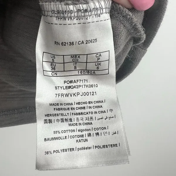 Guess y2k gray marie polo tee t-shirt short sleeve u-neck pocket logo size small - Image 5