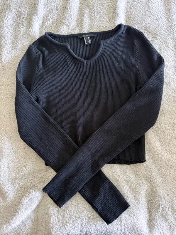 Forever 21 Black ribbed long sleeve top - Image 2