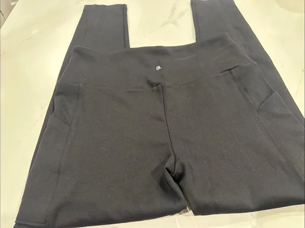Lou‎ & Grey black skinny leggings with side pockets size medium - Image 4