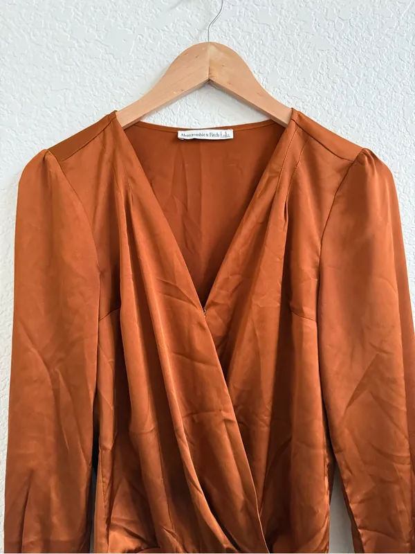 Abercrombie & Fitch Rust Orange Brown Satin Long Sleeve Women's Bodysuit‎ Top S - Image 2