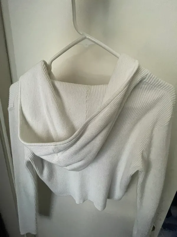 white zip up sweater - Image 3