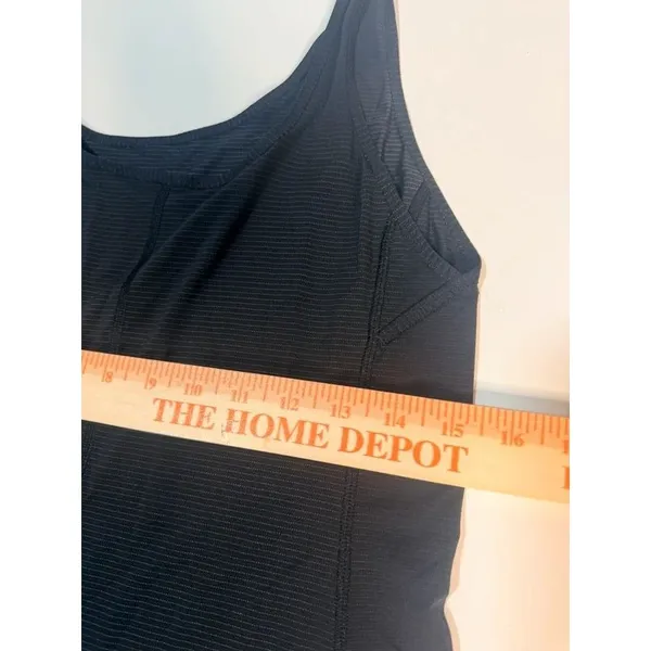 Lululemon size 6 - Image 9