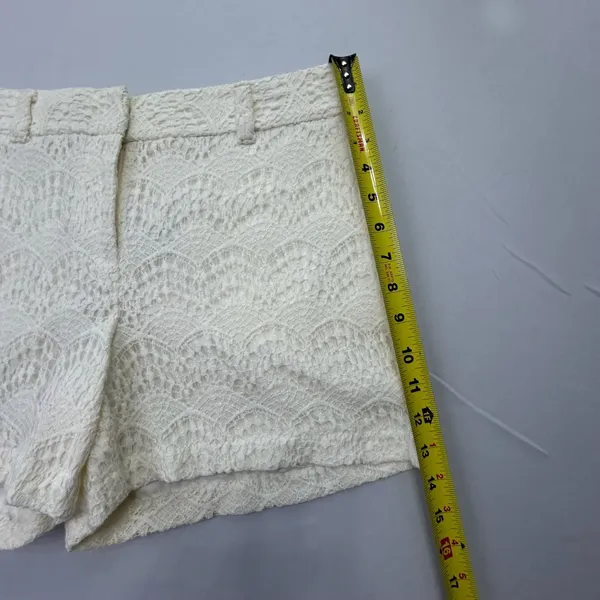 Ann Taylor LOFT White Lace Shorts Size 6 - Image 2
