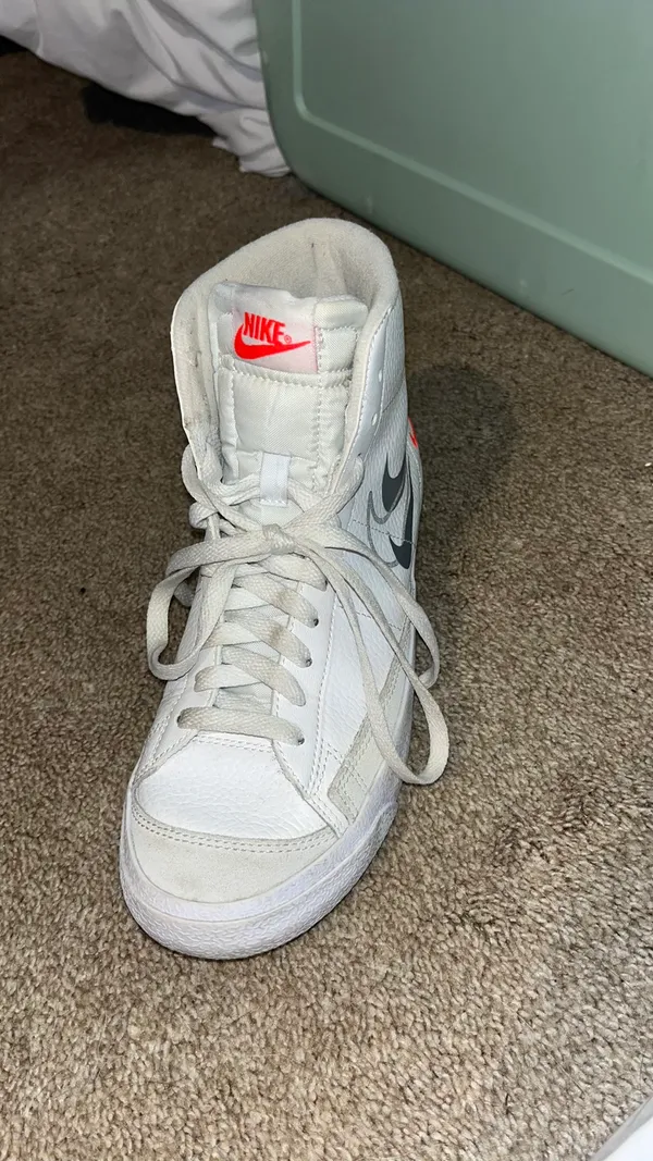 Nike Blazers - Image 3