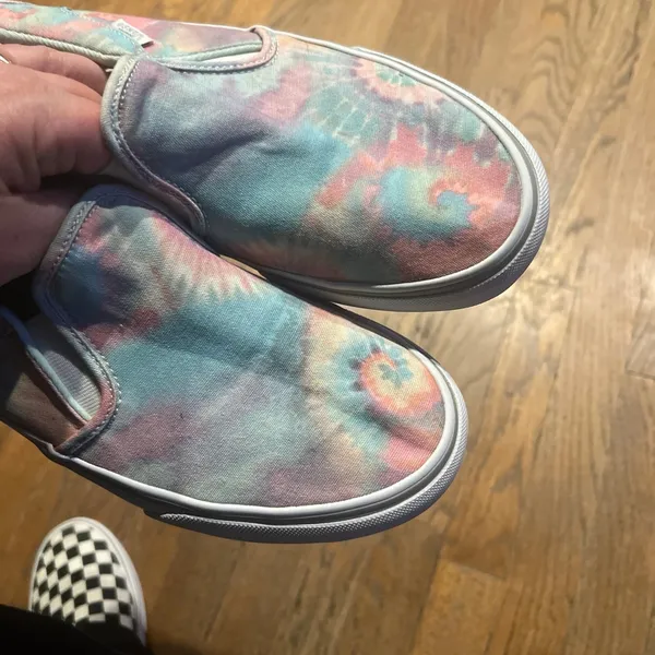 Vans woman’s‎ 9.5 tie-dye shoes - Image 2