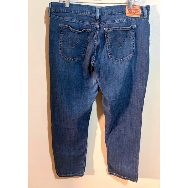 Levi's Boyfriend Jeans Distressed Medium‎ Wash Size 34 - Image 5