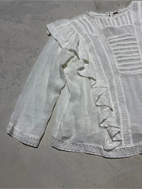 Free People Women’s White Ruffle Lace Peasant Blouse small - Image 2