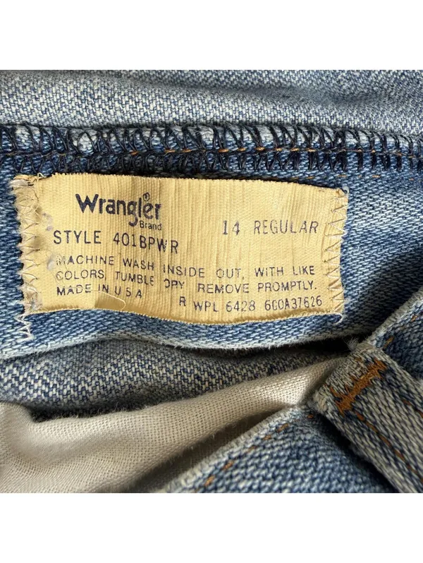 Vintage USA Made Wrangler Denim Jean Shorts Womens 25 High Rise Light Wash Mom - Image 4