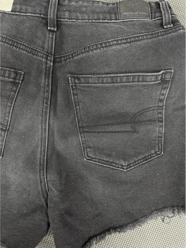 (C9) American Eagle High Rise ’90s Boyfriend Denim Shorts Black 8 Distressed - Image 7