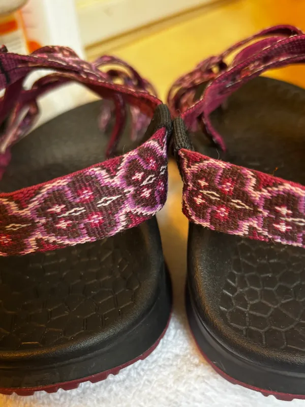 Chacos Women ZX2 Classic Strappy Sandals Purple Berry Aztec Tribal Toe Loop s7 - Image 4