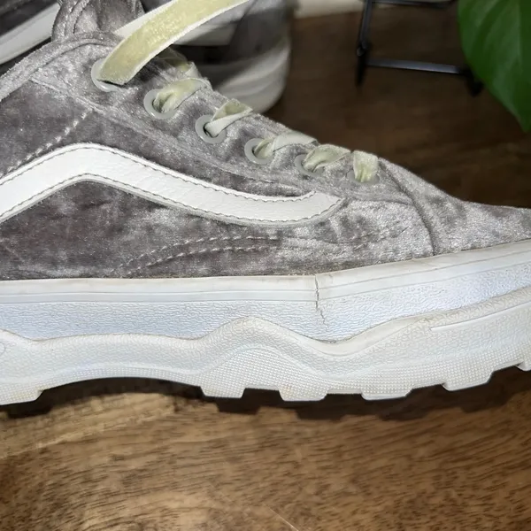 Vans Old Skool Ultracush Velvet Women 8.0‎ Shoes Gray Lace Up Platform Sneakers - Image 9