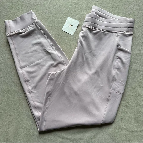 Fabletics On-The-Go Cold Weather Pink Jogger BNWT - Image 3