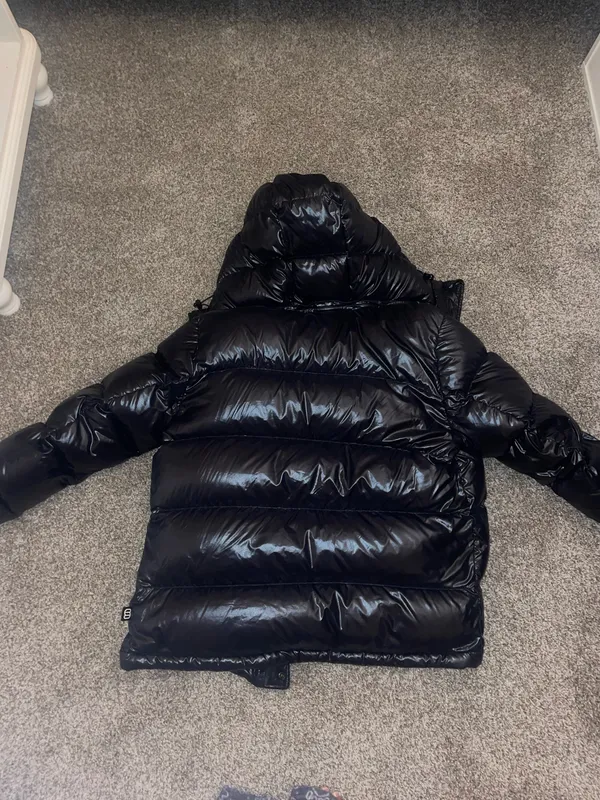 Aritzia Super Puff TNA Black Jacket Liquid Shine M - Image 3