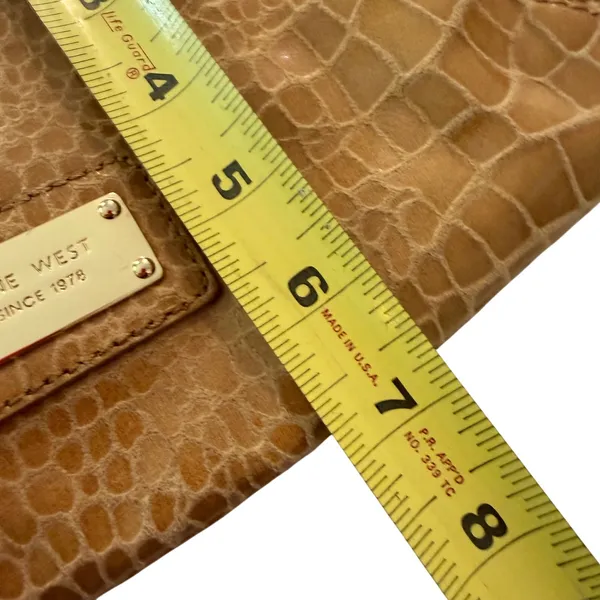 Nine West‎ Clutch Bag Women Tan Croc Embossed Foldover Classic Minimalist Preppy - Image 7