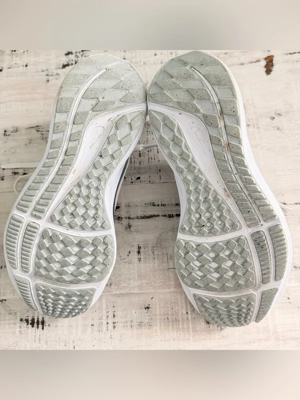 Nike Downshifter 13 Women’s Running Shoes White Gray Sneakers Size 5 DV3854-101 - Image 3