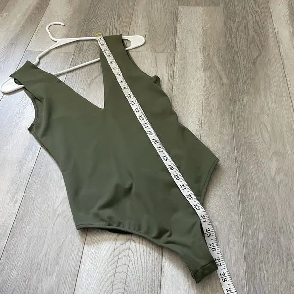Free People Bodysuit keep it sleek duo seamless plunge womens Green small party - Image 8