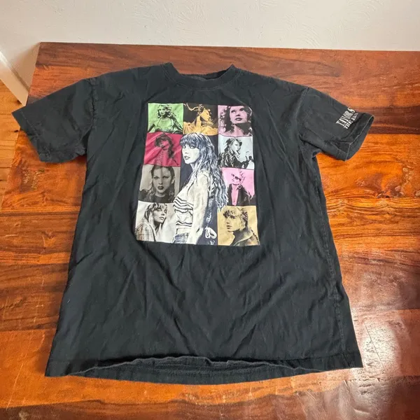 Taylor Swift The Eras Tour Black‎ Graphic T-Shirt Concert Merch Small US Dates - Image 2