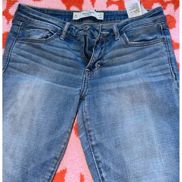 Abercrombie Jeans - Image 2
