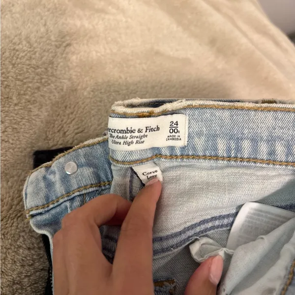 Abercrombie & Fitch Light Blue Distressed Boyfriend Jeans - Image 2