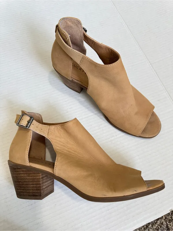 Lucky Brand Tan Leather Peep Toe Ankle Boots Womens 8 Casual Fall Buckle Heeled - Image 11