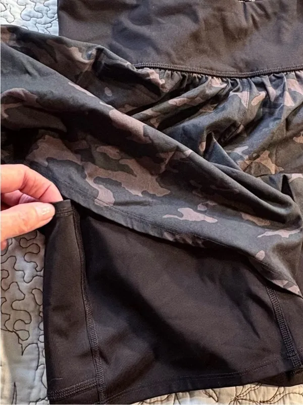 💥SPANX Get Moving Camo 2-in-1 Running Athletic Shorts Black Size L💛 - Image 5