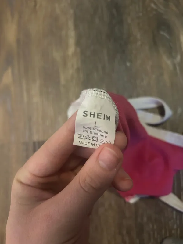 Cropped Tank Top Shein - Image 3