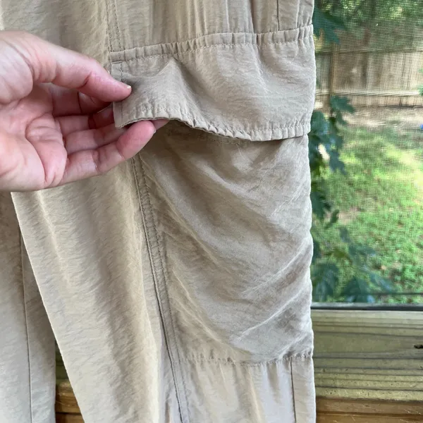 Gap Women's Mid-Rise Cargo Pants Khaki Tan Size M - Image 5