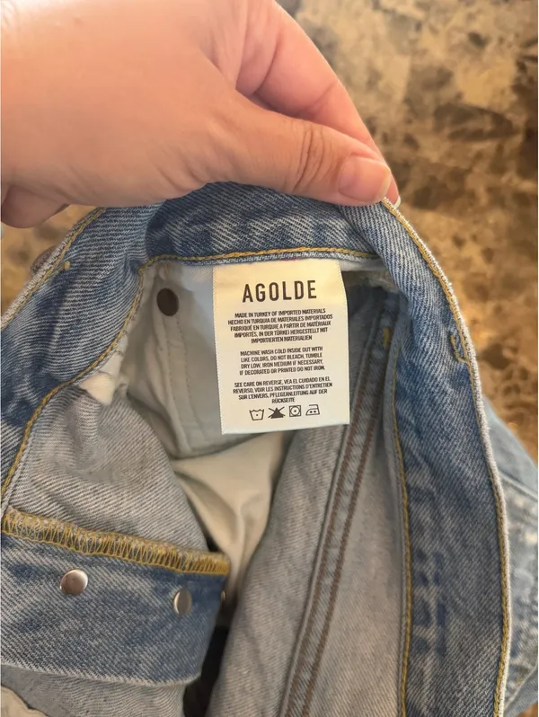 Agolde distressed denim buttonfly jean short size 31 - Image 5